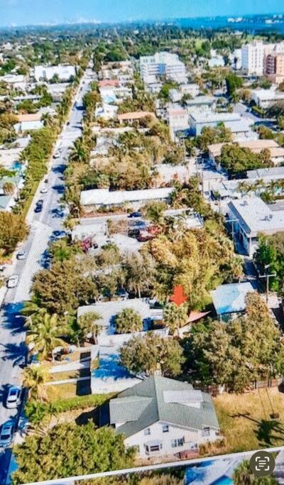 Two Bedroom Ranch With Private Deck Close To Beach Lake Worth Beach Bagian luar foto